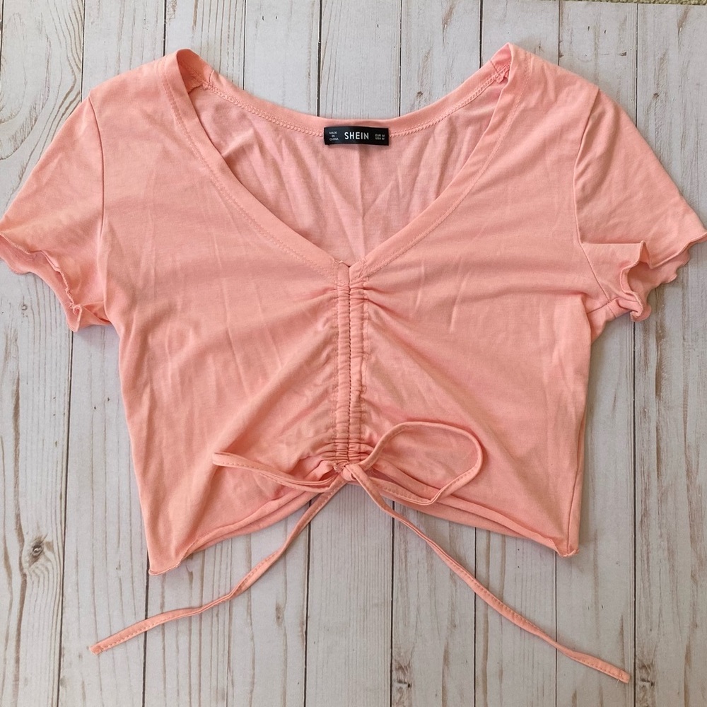 SHEIN Pink Cropped Tee